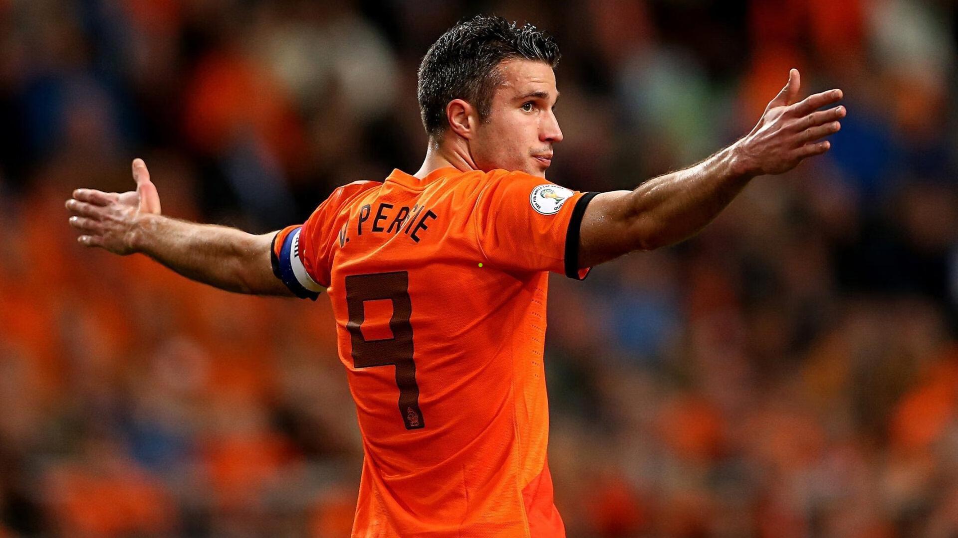 梅西与普斯卡什的助攻密码，当404次并列第一揭开足坛变迁史